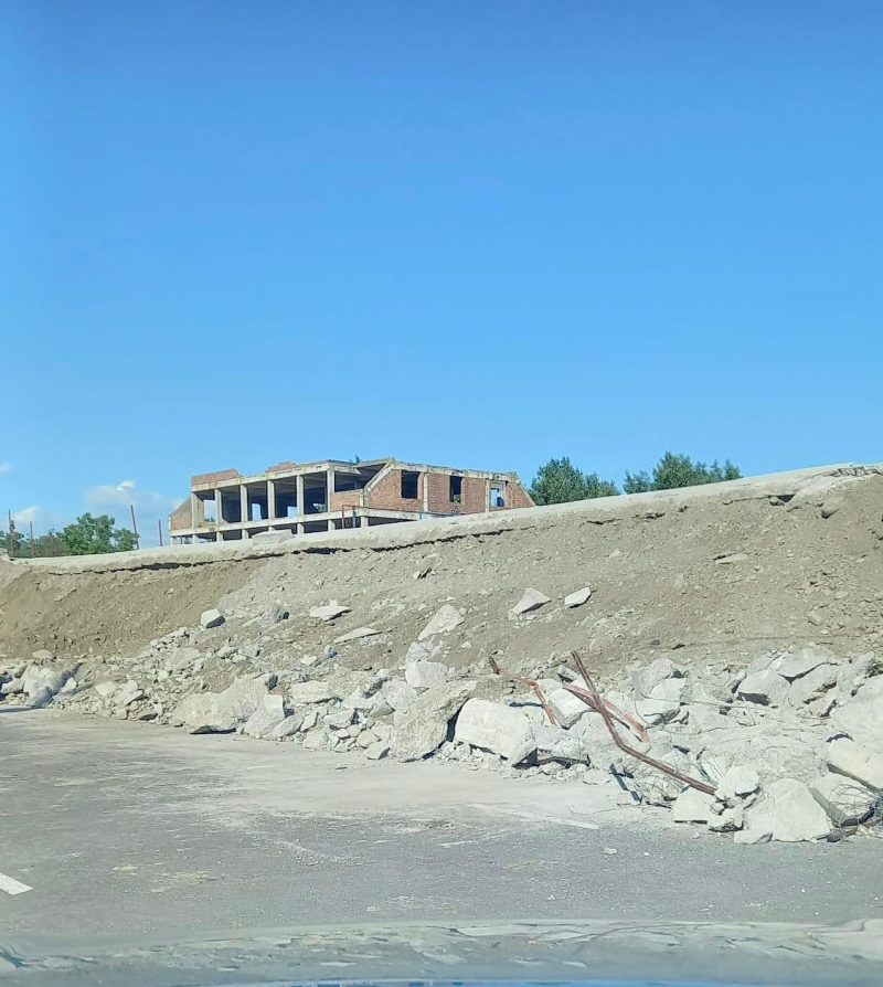 Tribună a stadionului din Ungheni s-a prăbușit la aproape doi ani de la construire