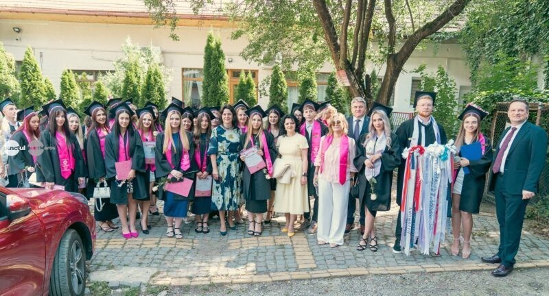 A 78-a promoție a Învățământului Postliceal Sanitar „Gheorghe Marinescu” a absolvit