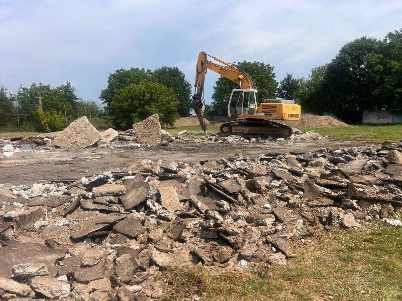 Au început lucrările de modernizare la Baza Sportivă „Avântul” din Reghin