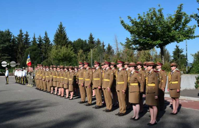 Absolvenţii promoţiei ‘Constantin Brâncuşi 150’ de la Medicină Militară au primit gradul de sublocotenent la UMFST