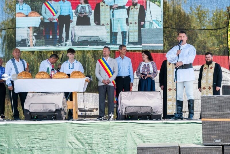 Festivalul cântecului popular patriotic de la Oarba de Mureș a devenit o tradiție – a XVII-a ediție
