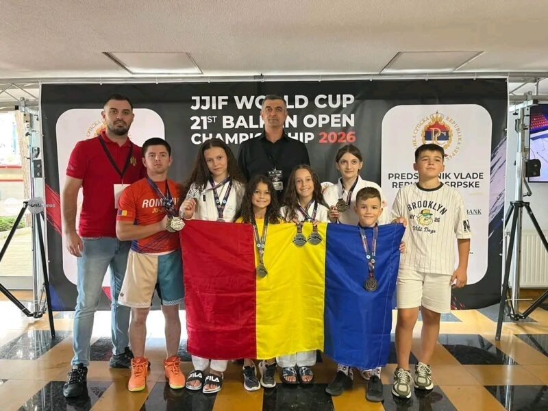 12 medalii pentru sportivii mureșeni la Campionatul Balcanic de Ju-Jitsu de la Banja Luka