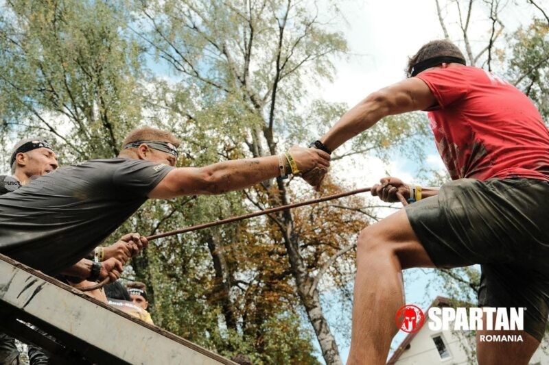 Spartan Race începe la Sovata: concurenții își vor testa limitele pe traseele din jurul Lacului Ursu