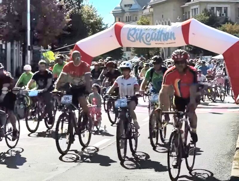 Centrul din Târgu Mureș invadat de bicicliști cu prilejul Bikeathon 2026