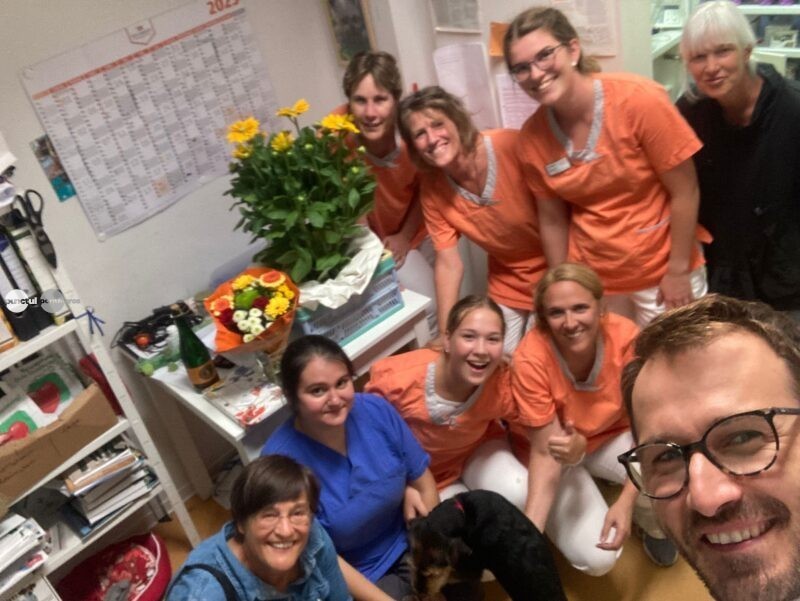 ”Mii de operații chirurgicale pe animale de companie” este bagajul profesional al unui medic veterinar reîntors la Târgu Mureș din Germania și Budapesta