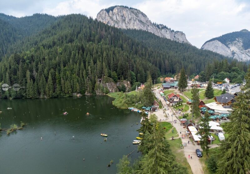 Ce lucrări vrea să facă statul pentru a conserva Lacul Roșu din Harghita