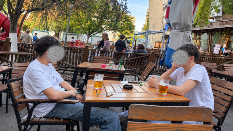 Amendă de 5.000 de lei pentru un bar din Târgu Mureș care a vândut alcool unor minori. Părinții amendați!