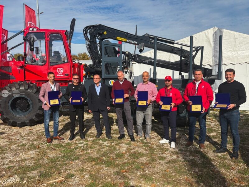 IRUM lansează la Munchen TAF-X Combi, un nou concept de tractor forestier dezvoltat în România, consolidându-și poziția în top 10 producători mondiali de tractoare forestiere