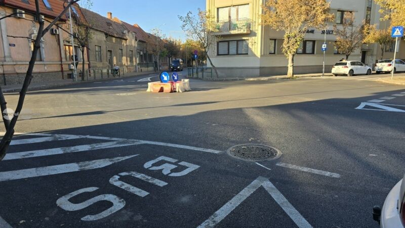 Intersecției Cuza Vodă – Iuliu Maniu „i-a rămas mic” giratoriul