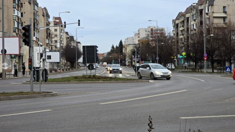 Noi propuneri pentru modificarea traficului în Târgu Mureș. Intersecția Papiu Ilarian – 1 Decembrie, din nou pe agenda Comisiei de Circulație