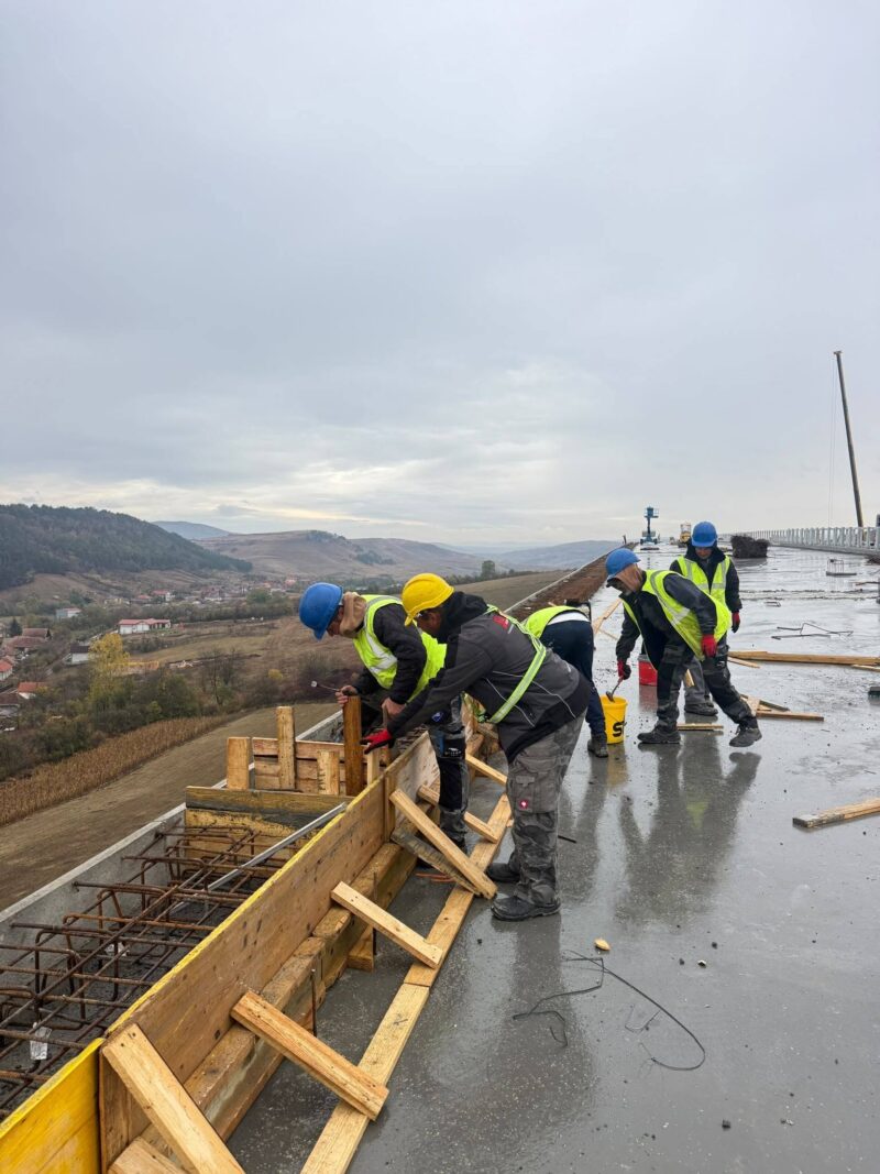 Autostrada Transilvania se apropie de 155 de kilometri fără întrerupere până la Târgu Mureș. Trei șantiere ar putea fi finalizate în 2026