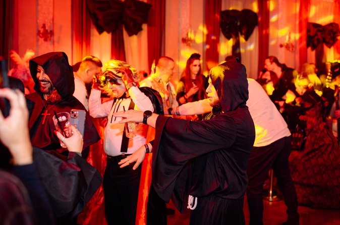 Cultele istorice din Sighişoara protestează, printr-o petiţie, împotriva organizării Festivalului „Halloween în Cetate”